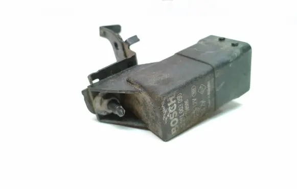 Renault Trafic III (X82) Glow plug pre-heat relay 8200798585 0281003050