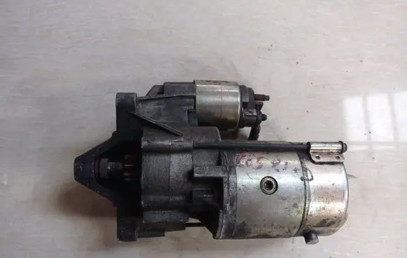 Peugeot 605 Starter motor