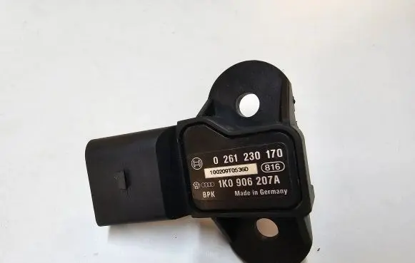 Volkswagen Tiguan Air pressure sensor 1K0906207A 0261230170