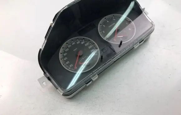Volvo V50 Speedometer (instrument cluster) 30669182