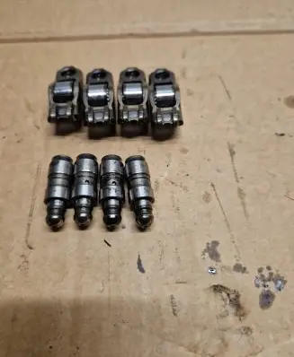 BMW 5 F10 F11 Valve rocker arm 7812893 8614951