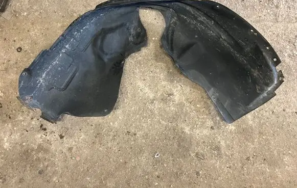 Jeep Cherokee Front wheel arch liner splash guards 