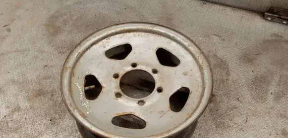 Mitsubishi Pajero R15 steel rim 