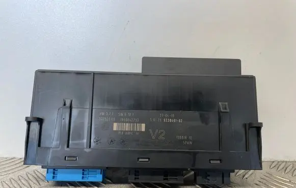 BMW 5 F10 F11 Comfort/convenience module 9228491