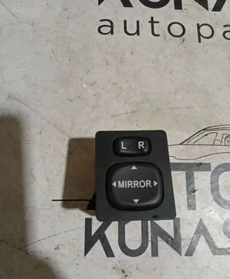 Toyota Auris 150 Wing mirror switch 769746 183574