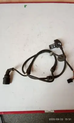Audi A6 S6 C5 4B ABS brake wheel speed sensor 0265006784
