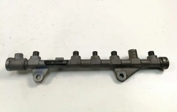 Suzuki Grand Vitara II Fuel main line pipe 8200750048 0445214158