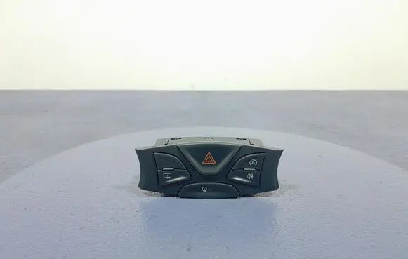 Ford Ka Hazard light switch 735516392