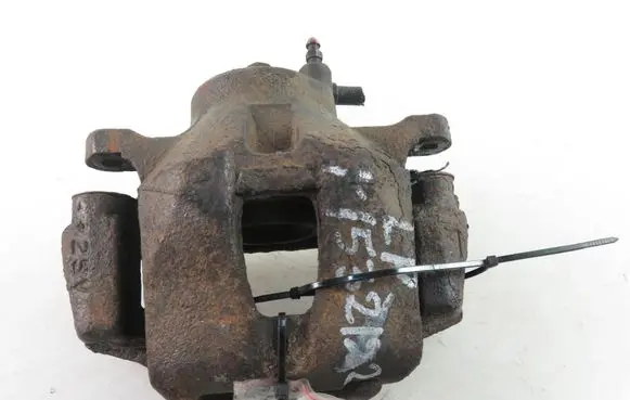 Toyota Corolla Verso E121 Front brake caliper 