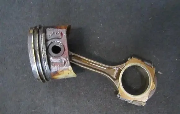 Renault Megane I Piston with connecting rod