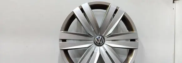 Volkswagen Touran III R16 wheel hub/cap/trim 5TA601147