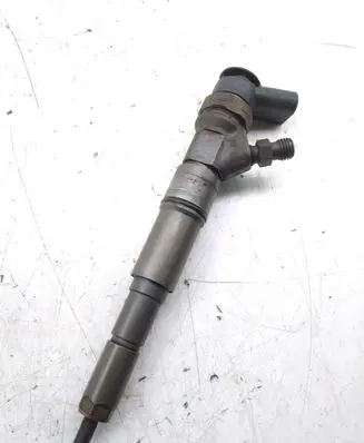 BMW 1 E81 E87 Fuel injector 0445110209 7794435