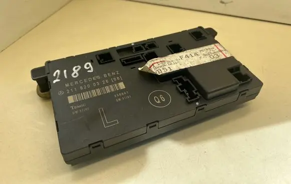 Mercedes-Benz E W211 Door control unit/module 2118200326 356801