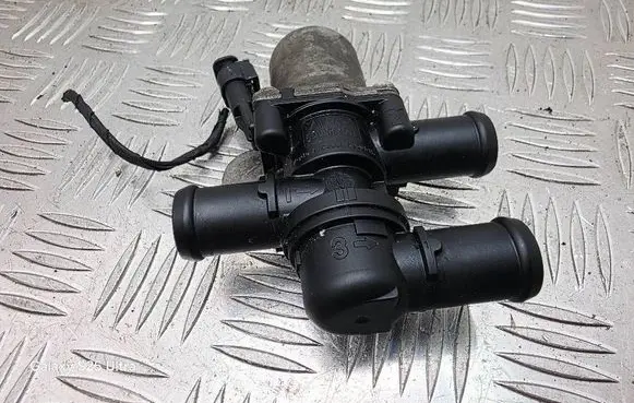 Audi A4 S4 B9 Electric auxiliary coolant/water pump 5Q0906457L