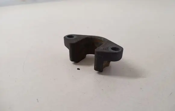 BMW X5 E53 Fuel Injector clamp holder 