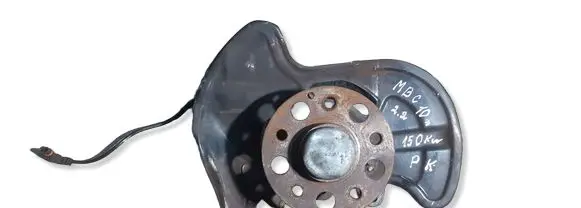 Mercedes-Benz C W204 Front wheel hub