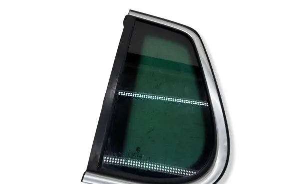 Volkswagen Tiguan Rear side window 5N0845041S