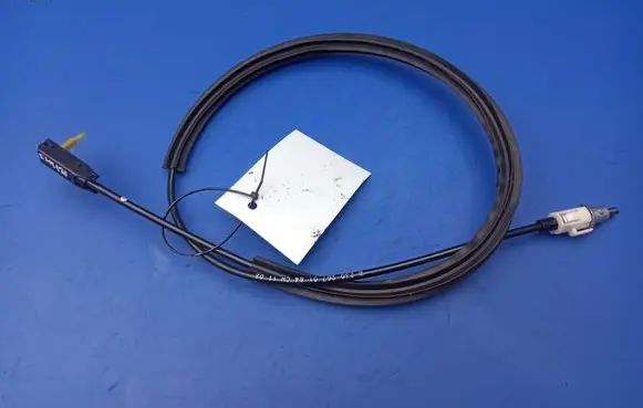 Mercedes-Benz SLK R171 Gear shift cable linkage 2302670164