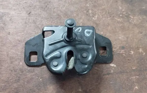 Dodge Durango I Engine bonnet/hood lock/catch