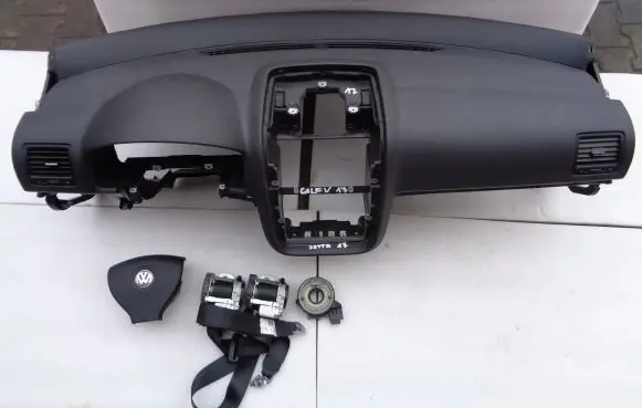 Volkswagen Golf V Airbag set with panel 1K08521452