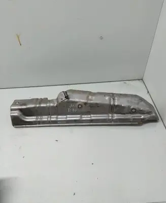 BMW X5 E70 Heat shield in engine bay 8511809
