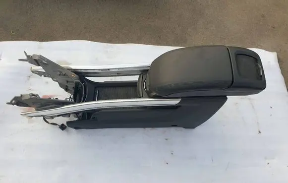 Opel Zafira C Center console 13377807