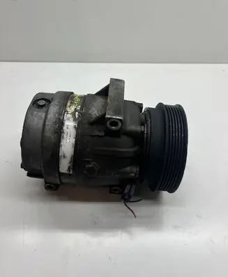 Renault Scenic I Air conditioning (A/C) compressor (pump) 1135289