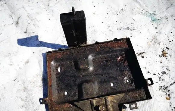 KIA Sorento Battery bracket 