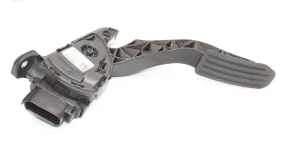 Volvo V60 Accelerator throttle pedal 31329060