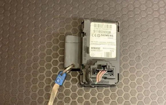 Renault Scenic II - Grand scenic II Ignition key card reader 8200125077