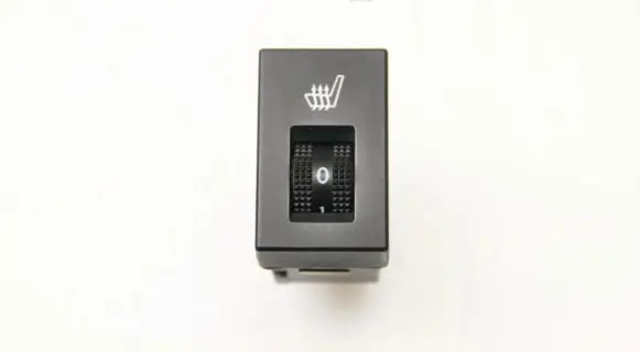 Mazda 3 II Seat heating switch BBM366420
