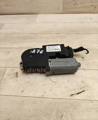 Opel Insignia A Sunroof motor/actuator 20907469 EKH31C0350 538517560
