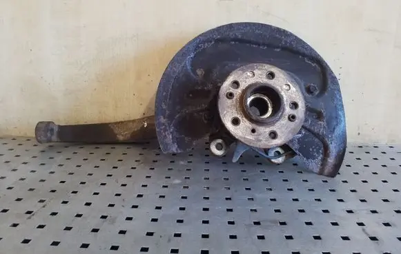 Mercedes-Benz ML W164 Front wheel hub