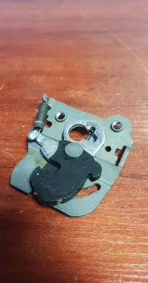 BMW 3 E90 E91 Seat back rest lock catch 7142262