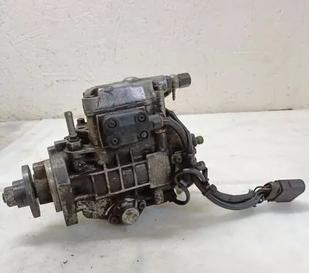 Volkswagen Golf IV Fuel injection high pressure pump 0460404977