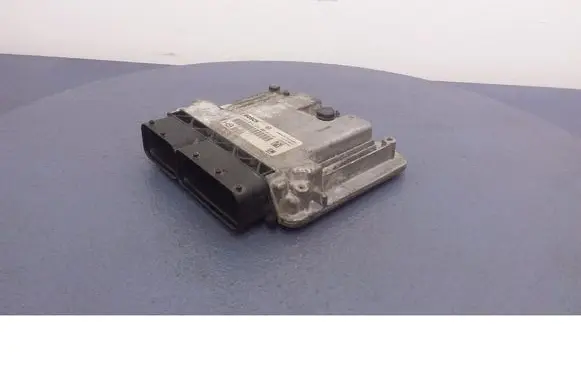 Opel Vectra C Engine control unit/module ECU 55566277