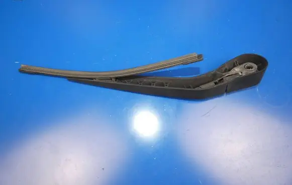 Volvo V40 Rear wiper blade arm 