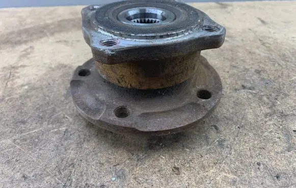 BMW 5 GT F07 Rear wheel ball bearing 33006867806 6867806 33416777844
