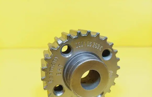 Volkswagen Golf III Crankshaft gear 030105263C