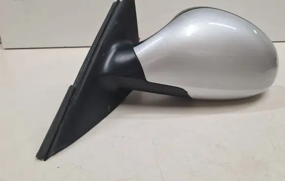 Front door electric wing mirror
