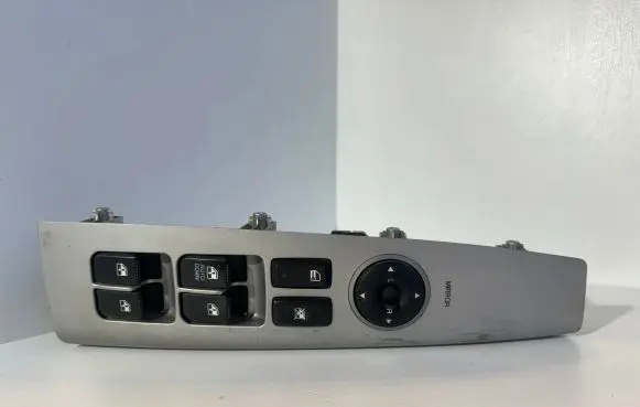 Hyundai Santa Fe Electric window control switch 3714901110