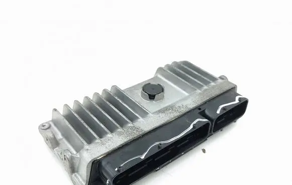 Toyota Prius (XW50) Engine control unit/module 8966147671 2170000581