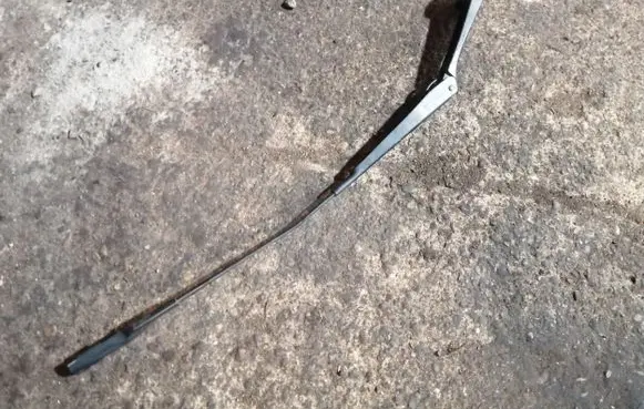 Ford Focus Front wiper blade arm BM5117526AB