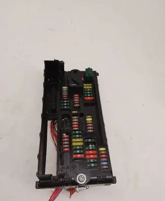 BMW 5 F10 F11 Fuse module 9252815