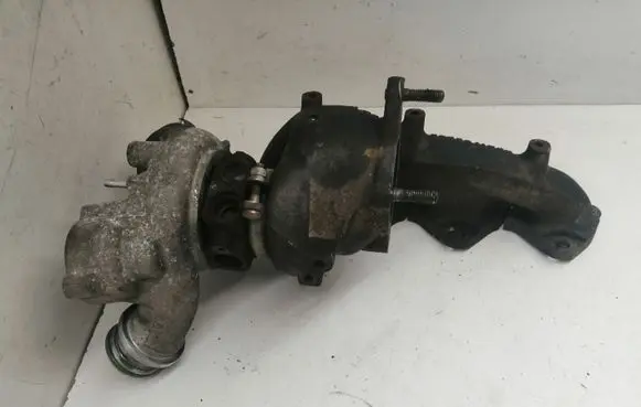 Volkswagen Golf VI Turbo 4937311030