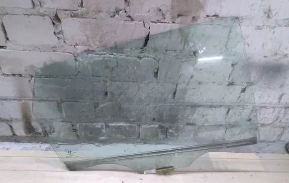 Hyundai i30 Rear door window glass