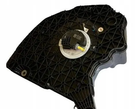 Audi A4 S4 B9 AdBlue liquid reservoir 8W0131878