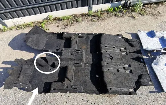 Volkswagen Touran III Front floor carpet liner 5TA863919A 589060