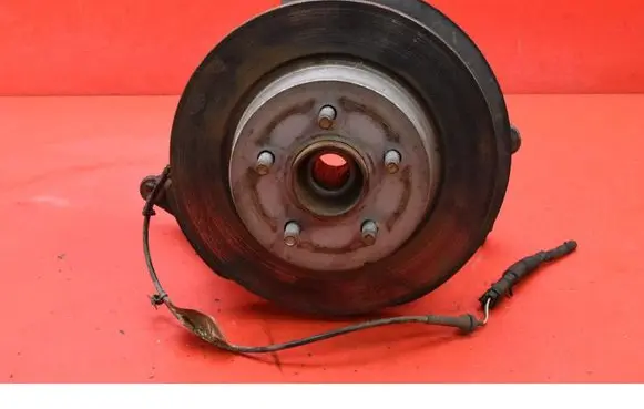 Ford Kuga II Front wheel hub spindle knuckle