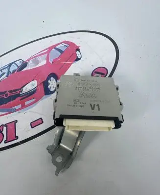 Toyota Avensis T270 Engine control unit/module 8994020090 0319002720